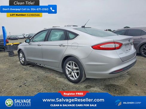 Used 2016 Ford Fusion SE FWD image 3