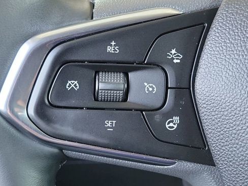 New 2025 Chevrolet Trax LT w/ Driver Confidence Package image 8