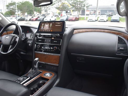 Used 2024 Nissan Armada SL w/ Captain's Chairs Package RWD image 76