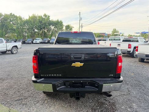 Used 2014 Chevrolet Silverado 2500 LTZ w/ LTZ Plus Package AWD/4WD image 5