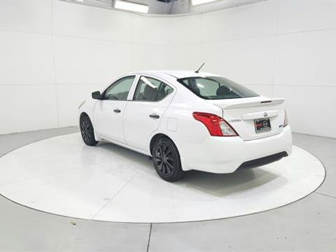 Used 2016 Nissan Versa S Plus image 5