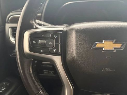 Used 2022 Chevrolet Suburban Premier w/ Premium Package AWD/4WD image 20