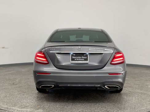 Used 2018 Mercedes-Benz E 300 4MATIC image 9