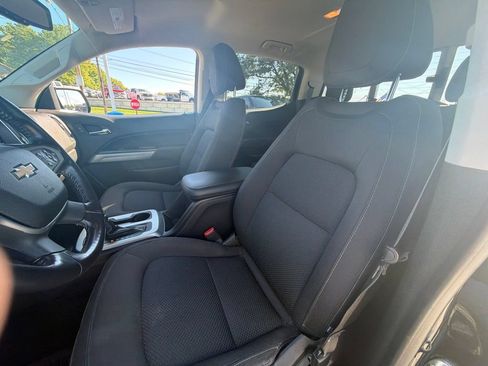 Used 2018 Chevrolet Colorado LT w/ LT Convenience Package AWD/4WD image 8
