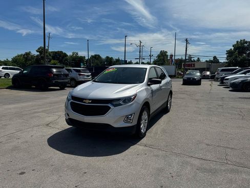 Used 2020 Chevrolet Equinox LS w/ LS Convenience Package AWD/4WD image 7