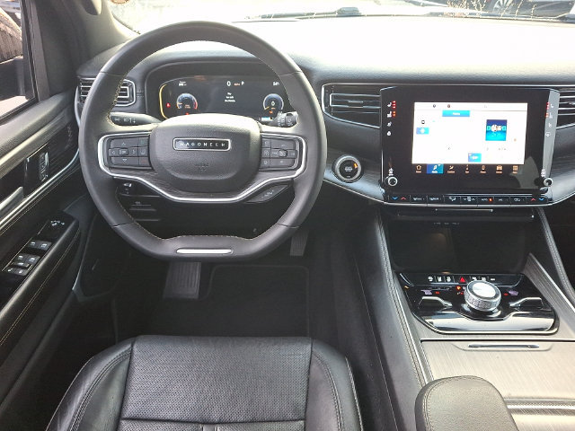 Used 2024 Jeep Wagoneer Series III AWD/4WD image 11