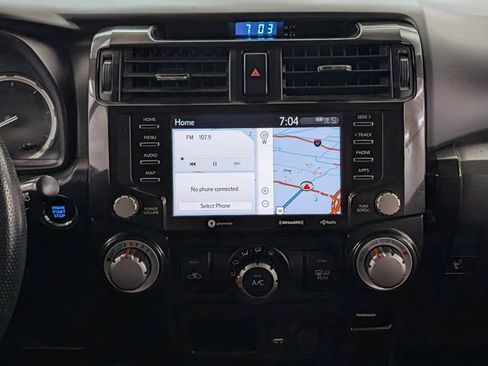 Used 2021 Toyota 4Runner Venture w/ Moonroof Package AWD/4WD image 24