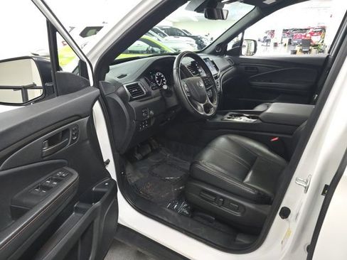 Used 2025 Honda Ridgeline TrailSport image 13