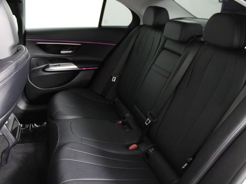 Used 2024 Mercedes-Benz E 350 4MATIC Sedan image 20