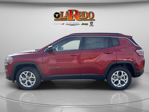 New 2026 Jeep Compass Latitude image 4