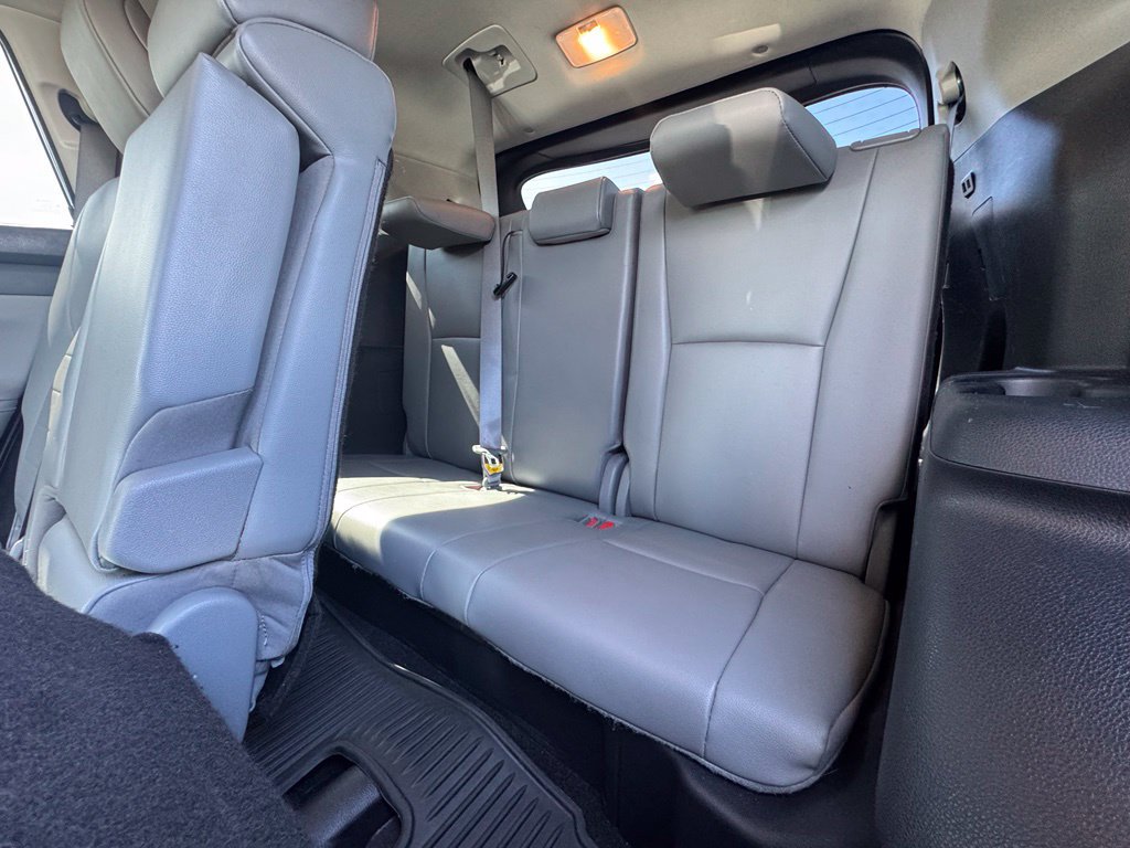 Used 2023 Toyota Highlander XLE FWD image 21