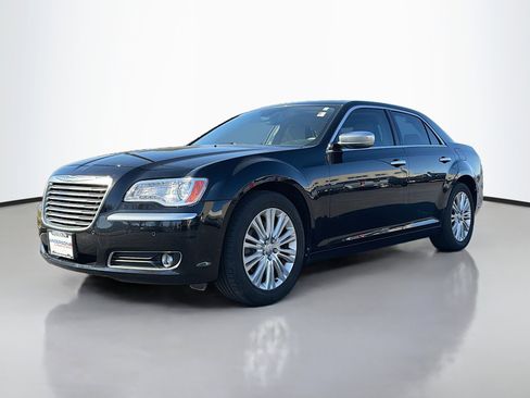 Used 2013 Chrysler 300 C Luxury Series w/ Beats Audio Group image 12