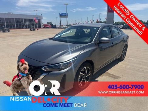 Used 2025 Nissan Sentra SV FWD image 1