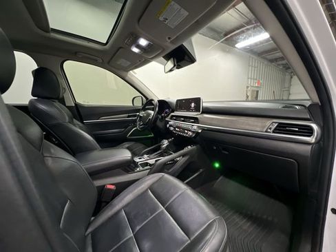 Used 2022 Kia Telluride EX w/ EX Premium Package image 29