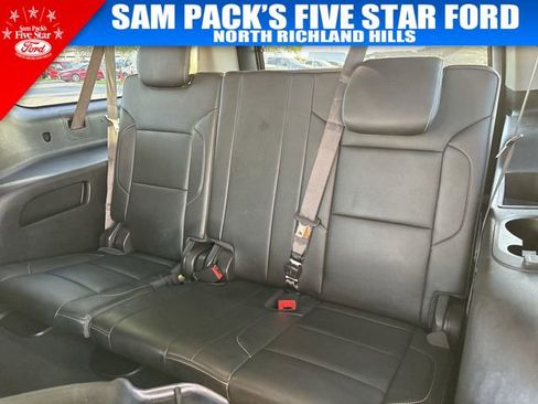 Used 2018 Chevrolet Suburban LT w/ Luxury Package image 32