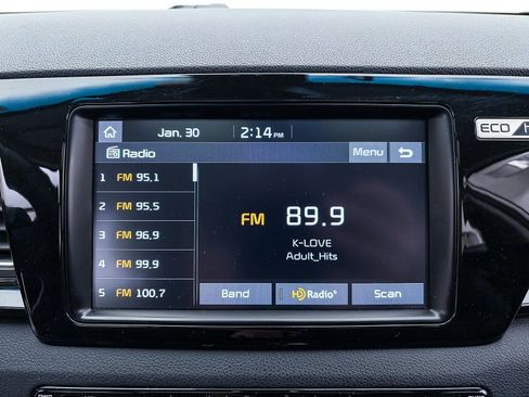 Used 2019 Kia Niro Touring image 21