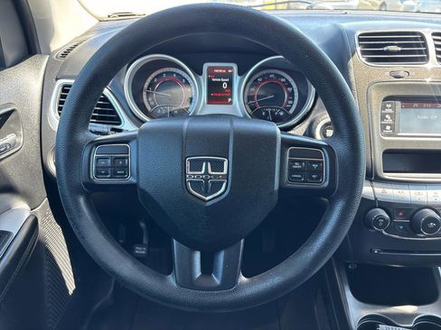 Used 2019 Dodge Journey SE w/ Blacktop Package FWD image 13