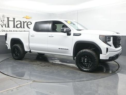 Used 2026 GMC Sierra 1500 SLT AWD/4WD image 6