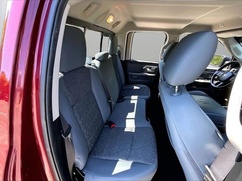 Certified 2017 RAM 1500 Big Horn RWD image 23