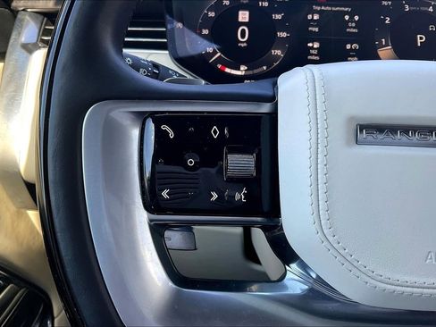 Used 2023 Land Rover Range Rover SE image 10