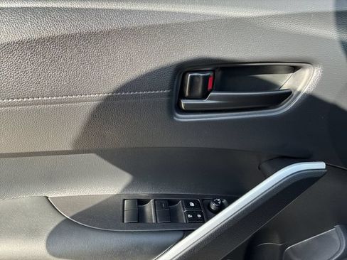Certified 2025 Toyota Corolla Cross AWD Hybrid image 12