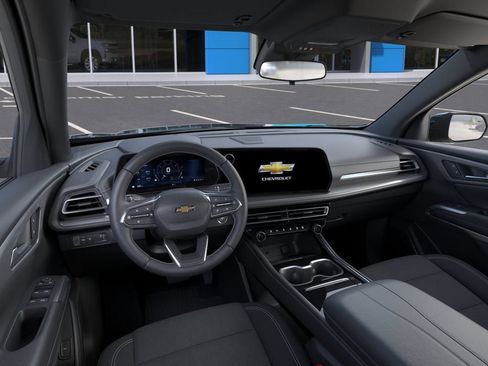 New 2026 Chevrolet Traverse LT w/ LPO, Floor Liner Package FWD image 15