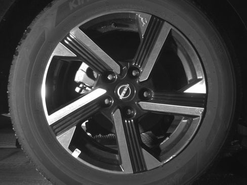 Used 2025 Nissan Sentra SV FWD image 15