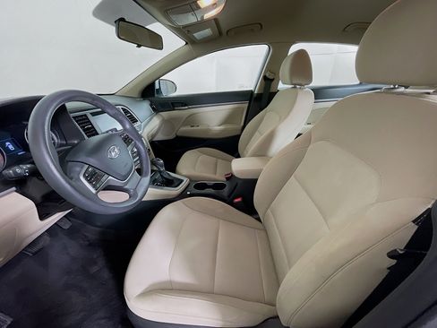 Used 2018 Hyundai Elantra SEL w/ Cargo Package image 13