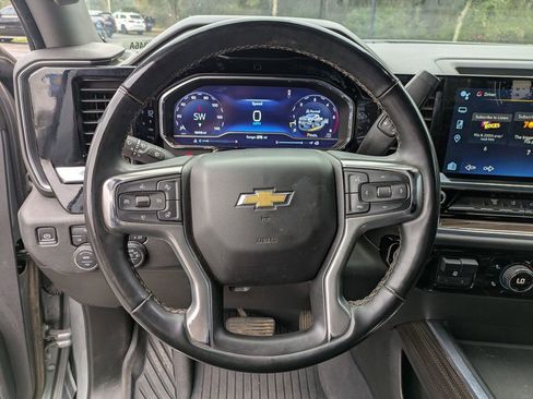 Used 2024 Chevrolet Silverado 3500 LT w/ Convenience Package image 18