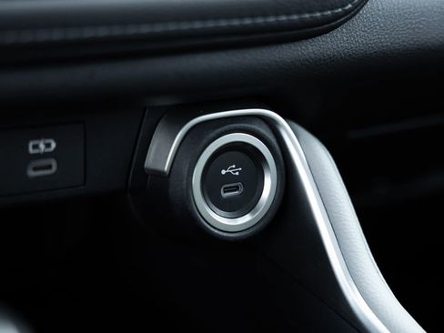 Certified 2024 Toyota Grand Highlander Platinum AWD/4WD image 28