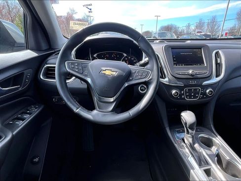 Used 2024 Chevrolet Equinox LT image 17