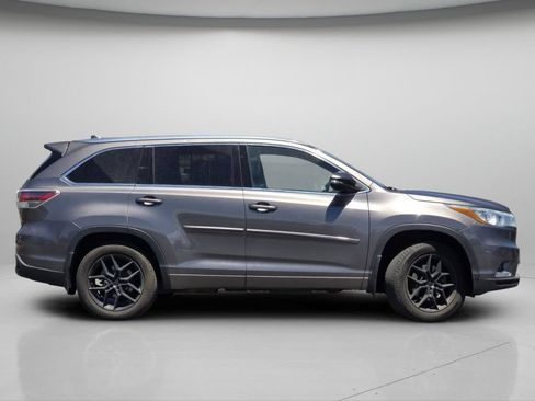 Used 2016 Toyota Highlander Limited Platinum AWD/4WD image 22