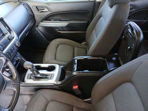 Used 2022 Chevrolet Colorado LT w/ LT Convenience Package image 25