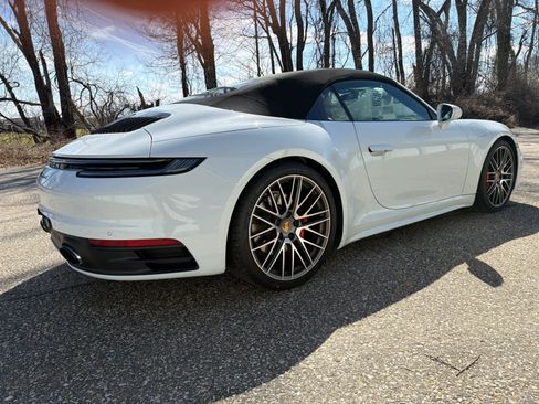 Certified 2022 Porsche 911 Carrera S RWD image 5