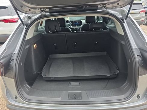 Used 2025 Chevrolet Trax LT w/ Driver Confidence Package FWD image 6