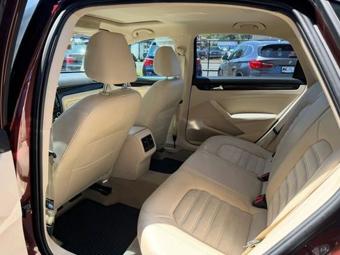 Used 2014 Volkswagen Passat TDI SEL Premium FWD image 14
