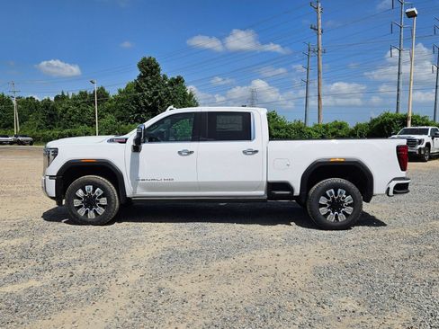 New 2026 GMC Sierra 2500 Denali w/ Denali Reserve Package AWD/4WD image 2