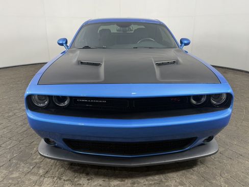 Used 2016 Dodge Challenger R/T Scat Pack w/ Leather Interior Group RWD image 2