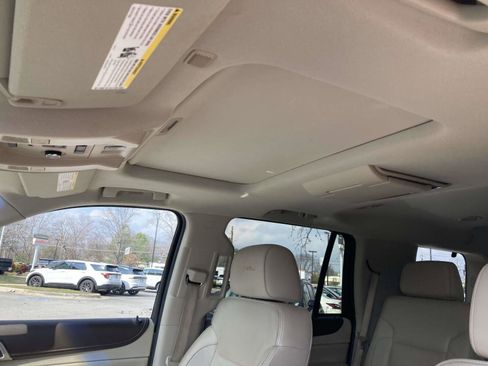 Used 2016 GMC Yukon Denali w/ Open Road Package image 23