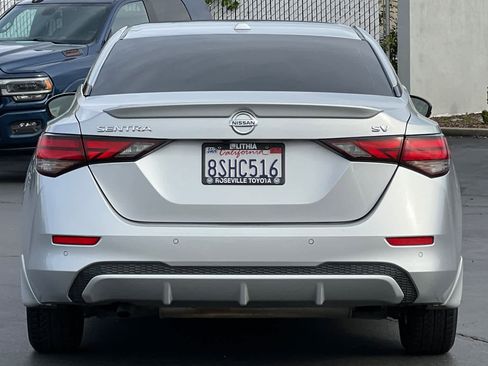 Used 2020 Nissan Sentra SV image 8