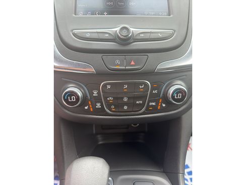 Used 2024 Chevrolet Equinox LT AWD/4WD image 21