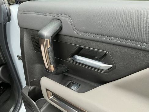 Used 2024 GMC Hummer EV 3X w/ LPO, Illumination Package image 25