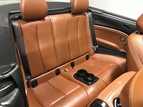 Used 2015 BMW M235i Convertible image 20