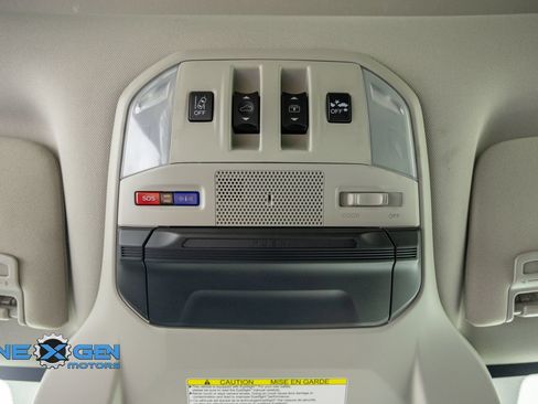 Used 2022 Subaru Ascent Limited w/ Technology Package AWD/4WD image 25