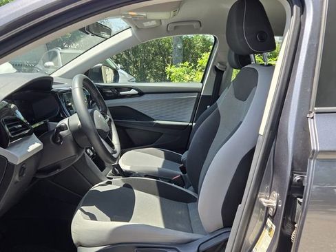 Certified 2023 Volkswagen Taos S FWD image 11