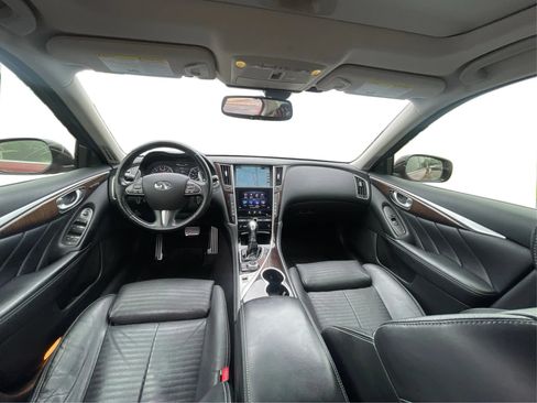 Used 2014 INFINITI Q50 AWD w/ Deluxe Touring Package image 13