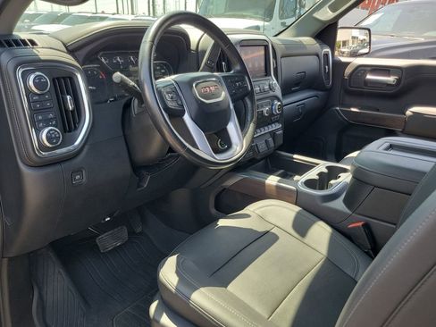 Used 2021 GMC Sierra 1500 SLT w/ SLT Convenience Package AWD/4WD image 17