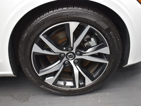 Used 2024 Volvo S60 B5 Core image 15