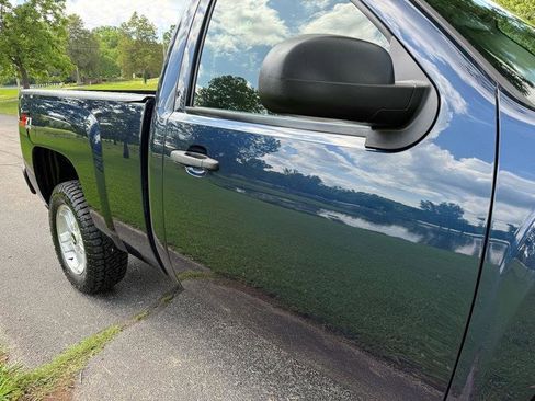 Used 2007 Chevrolet Silverado 1500 LT w/ 1LT Convenience Package AWD/4WD image 10