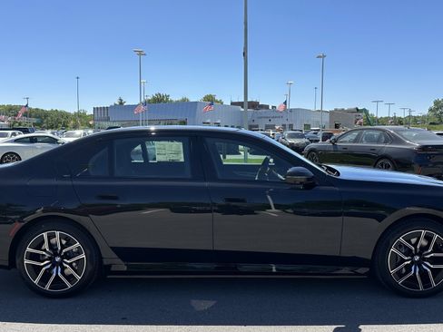 Used 2025 BMW i7 xDrive60 w/ M Sport Package RWD image 11